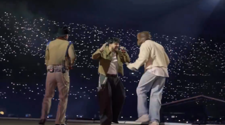 Bad Bunny y Grupo Frontera en concierto en CDMX.