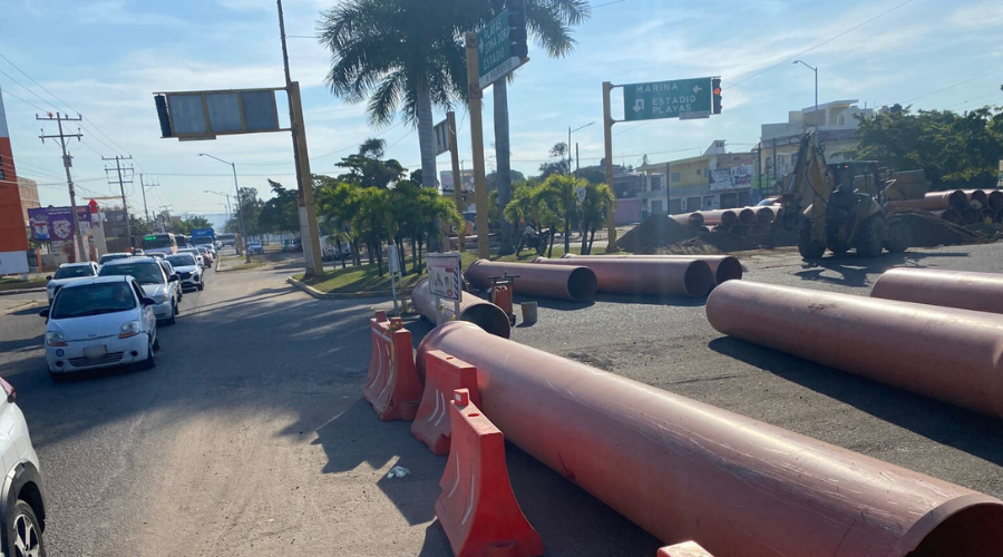 Cierre de circulación vial por trabajos de colector pluvial en Mazatlán