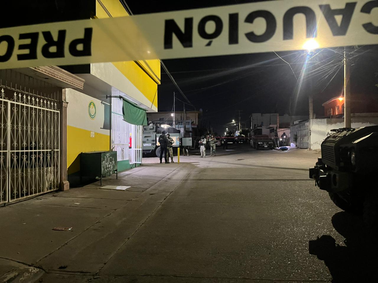 Cinta amarilla delimitando zona en Culiacán