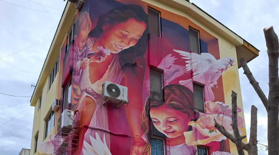 Mural “Sembrando paz”.