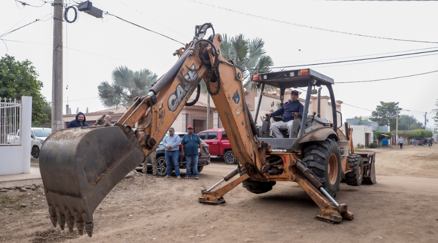 Inicia el Ayuntamiento de Guasave obra de pavimentación