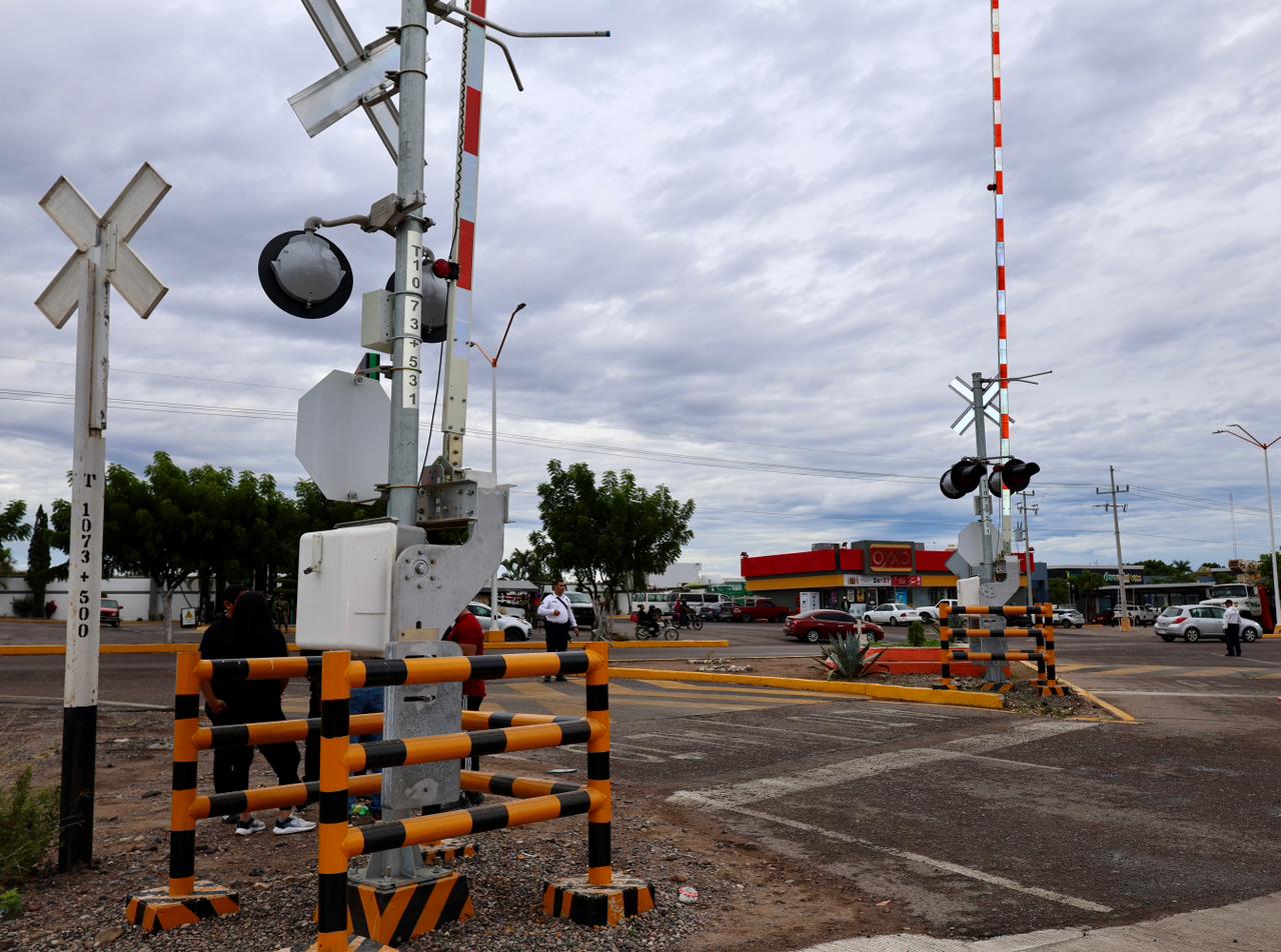 Plumillas en un cruce ferroviario