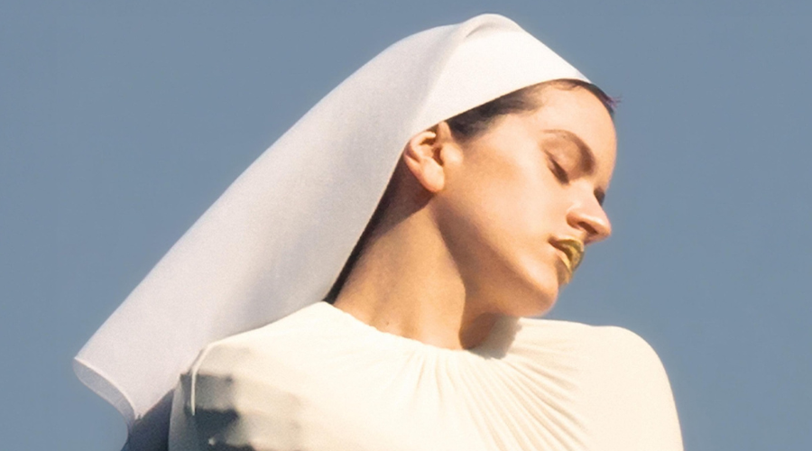 Rosalía.