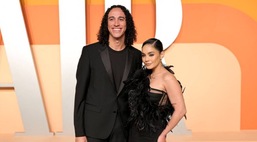 Vanessa Hudgens y Cole Tucker.