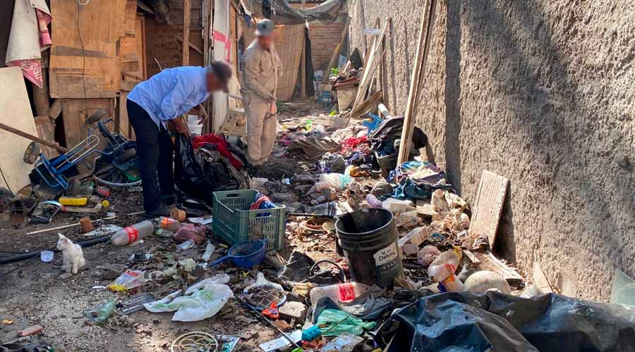 Acumulación de desechos en domicilio de Guasave