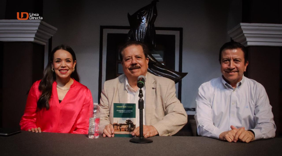 Presentación de libro del periodista sinaloense Armando Ojeda Camacho
