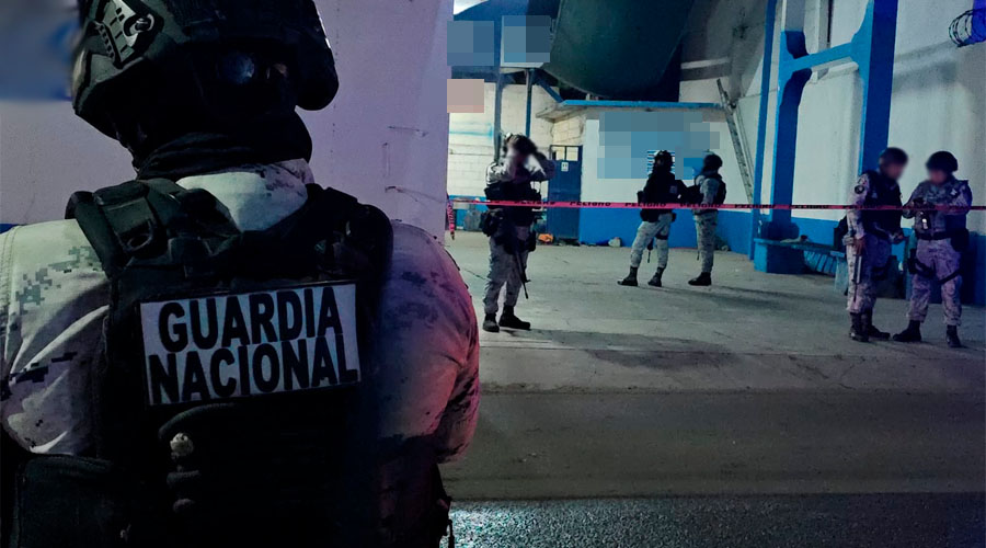 Elementos de la Guardia Nacional resguardan negocio en Culiacán