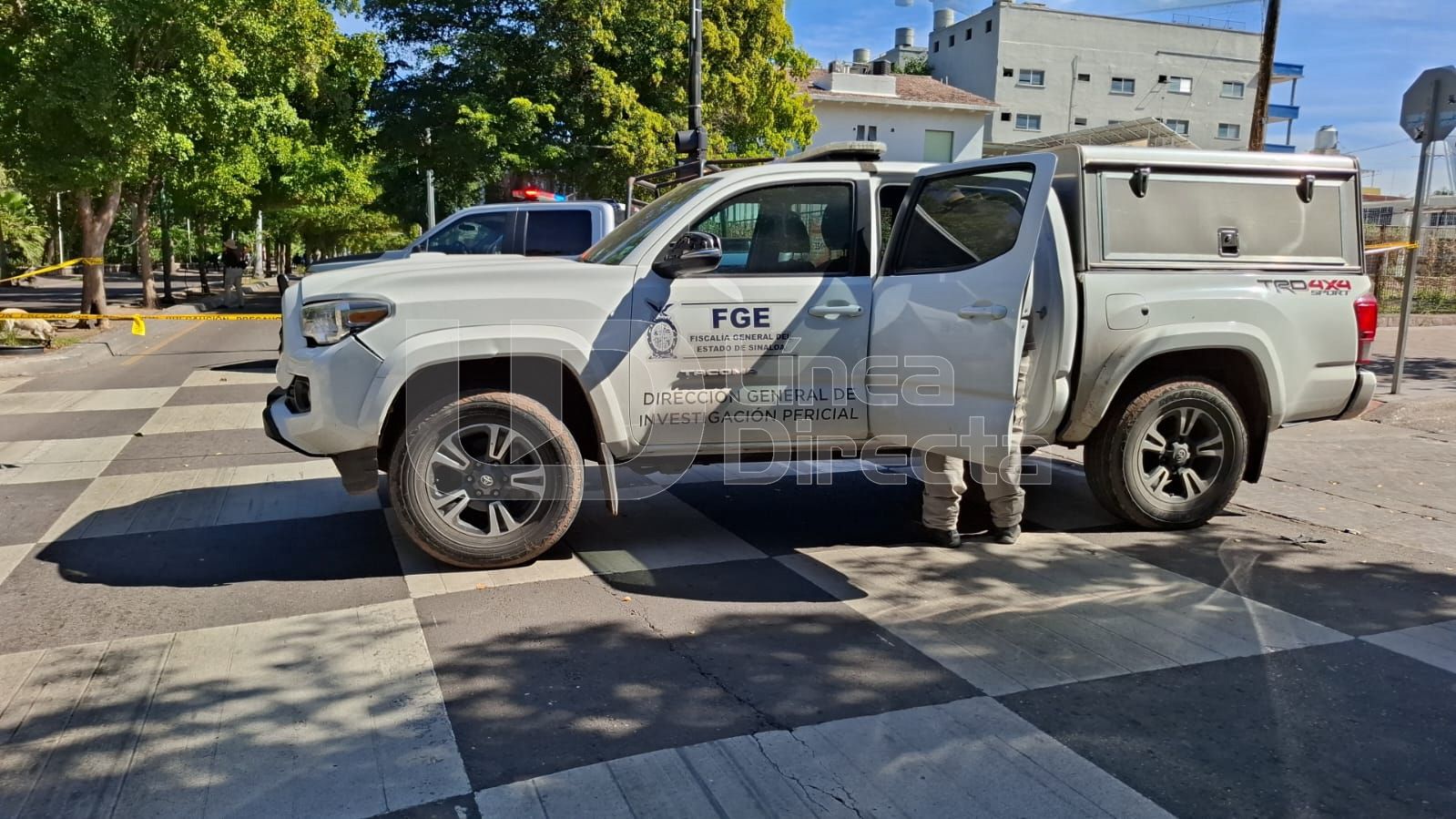 Camioneta de la FGE