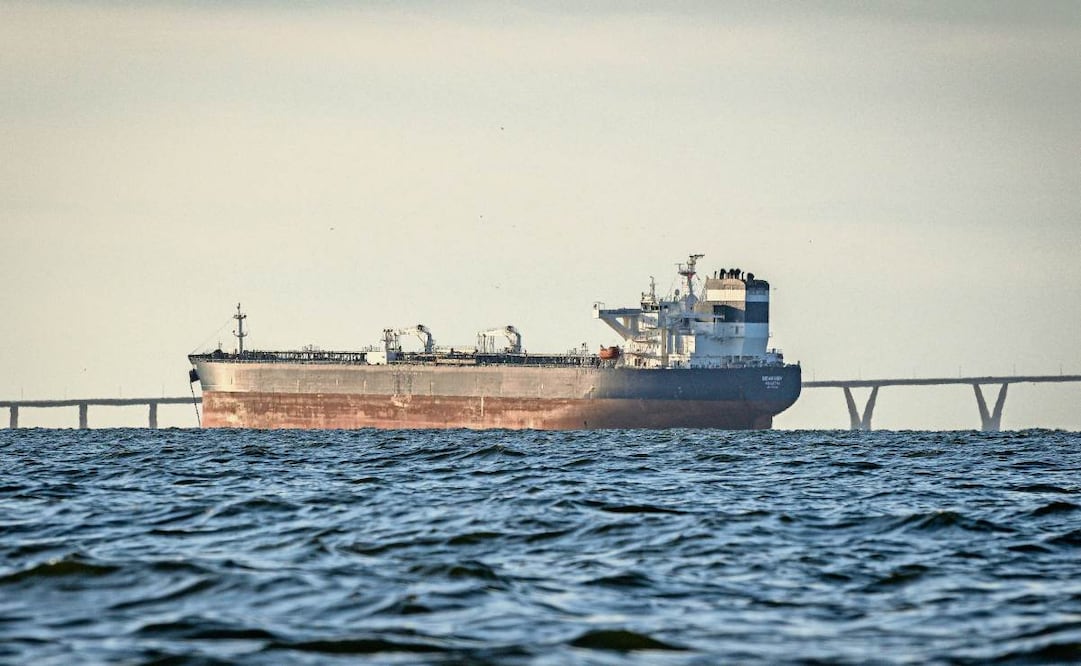 EU impone sanciones a “flota fantasma” compuesta por 9 buques petroleros de Irán