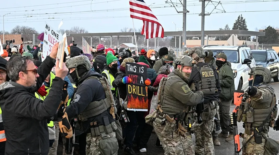 Minnesota desafía al Gobierno federal por operativos migratorios tras muerte en Minneapolis
