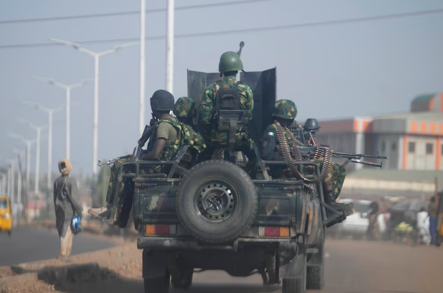 Secuestro masivo en Nigeria: más de 160 personas raptadas en iglesias