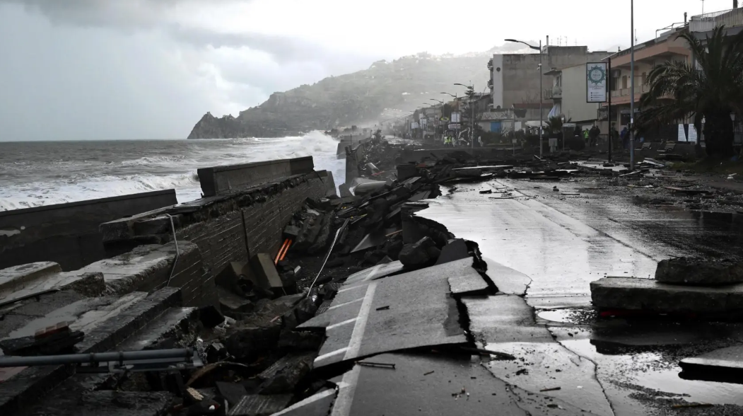 Tormenta Harry deja víctimas y severos daños en Grecia e Italia