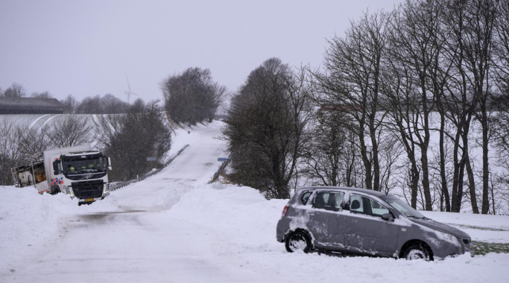 Ola de frío extremo en Polonia deja 28 muertos y colapsa servicios
