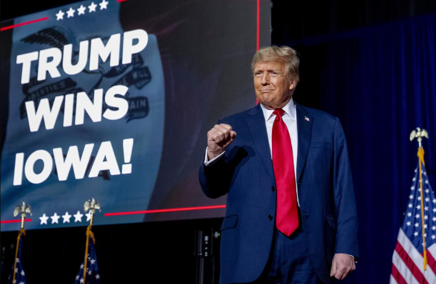 Trump inicia la carrera electoral en Iowa con la migración como eje central del discurso