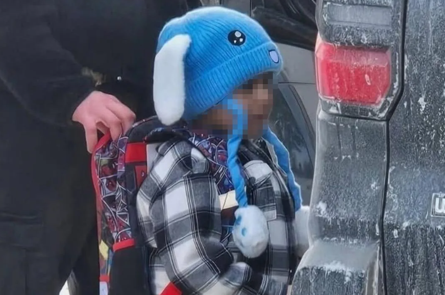 Tribunal detiene la deportación de un niño ecuatoriano arrestado por ICE en Minnesota