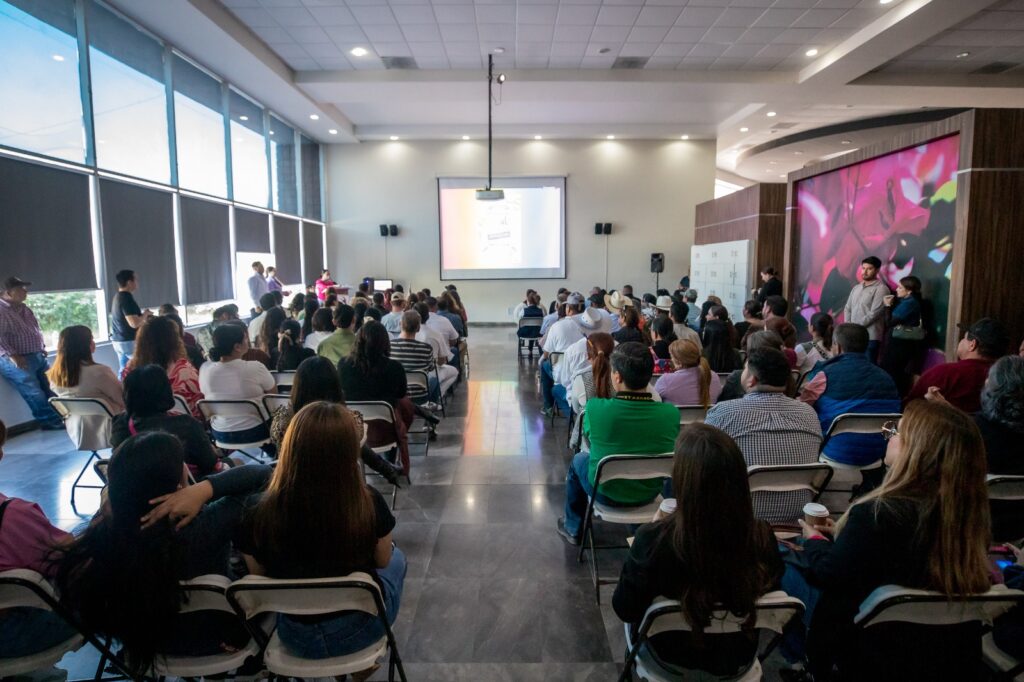 Conferencia de CEDH sobre comunidad LGBT