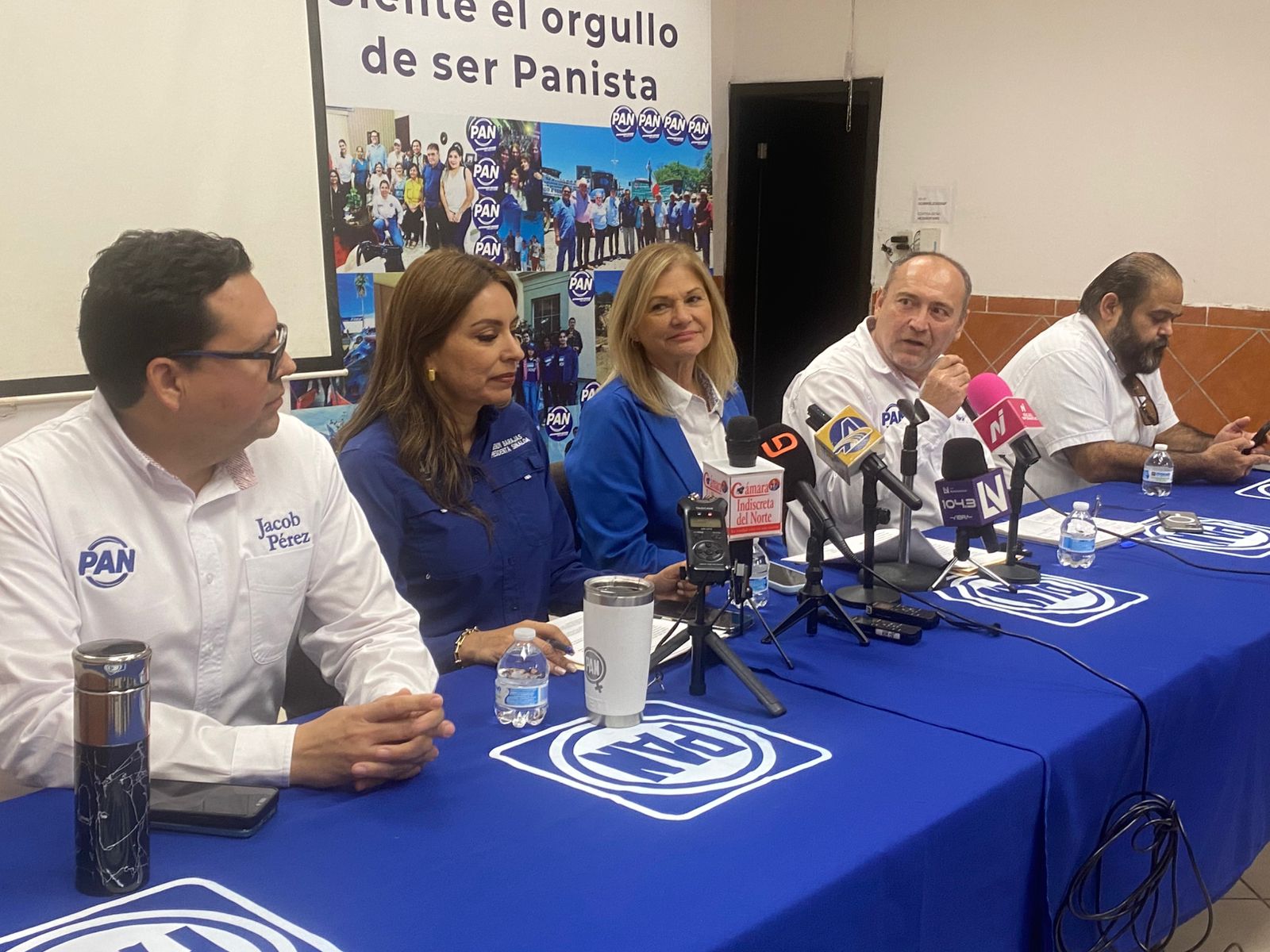 Conferencia de prensa del PAN