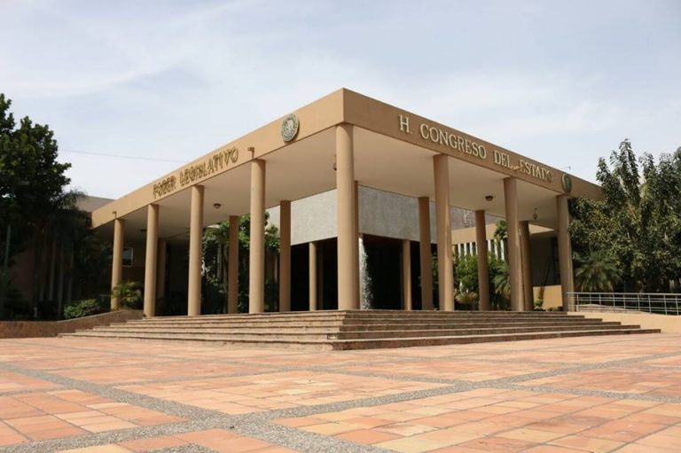 Exterior del Congreso de Sinaloa