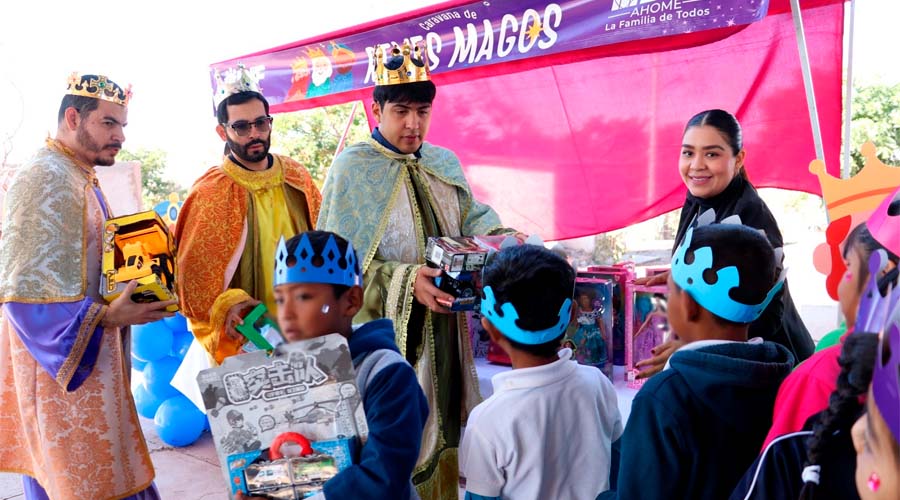 DIF Ahome lleva festejo de Reyes Magos a San Miguel