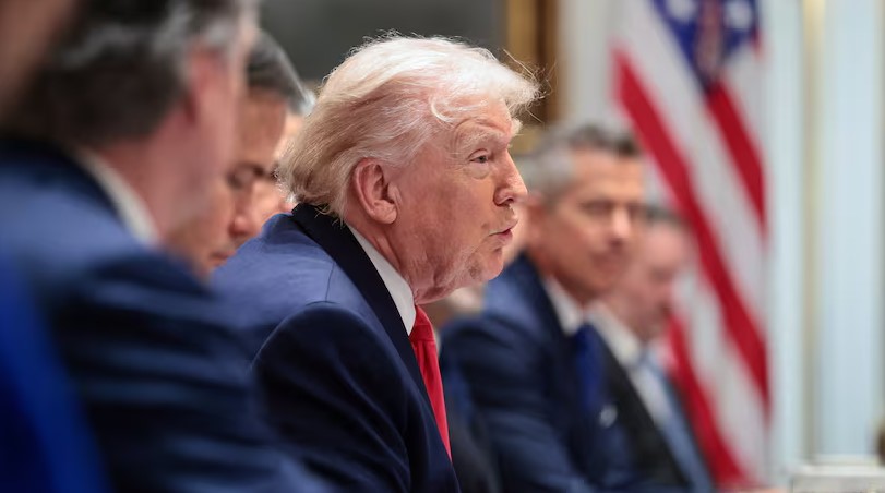 Trump ordena reapertura del espacio aéreo en Venezuela a vuelos comerciales