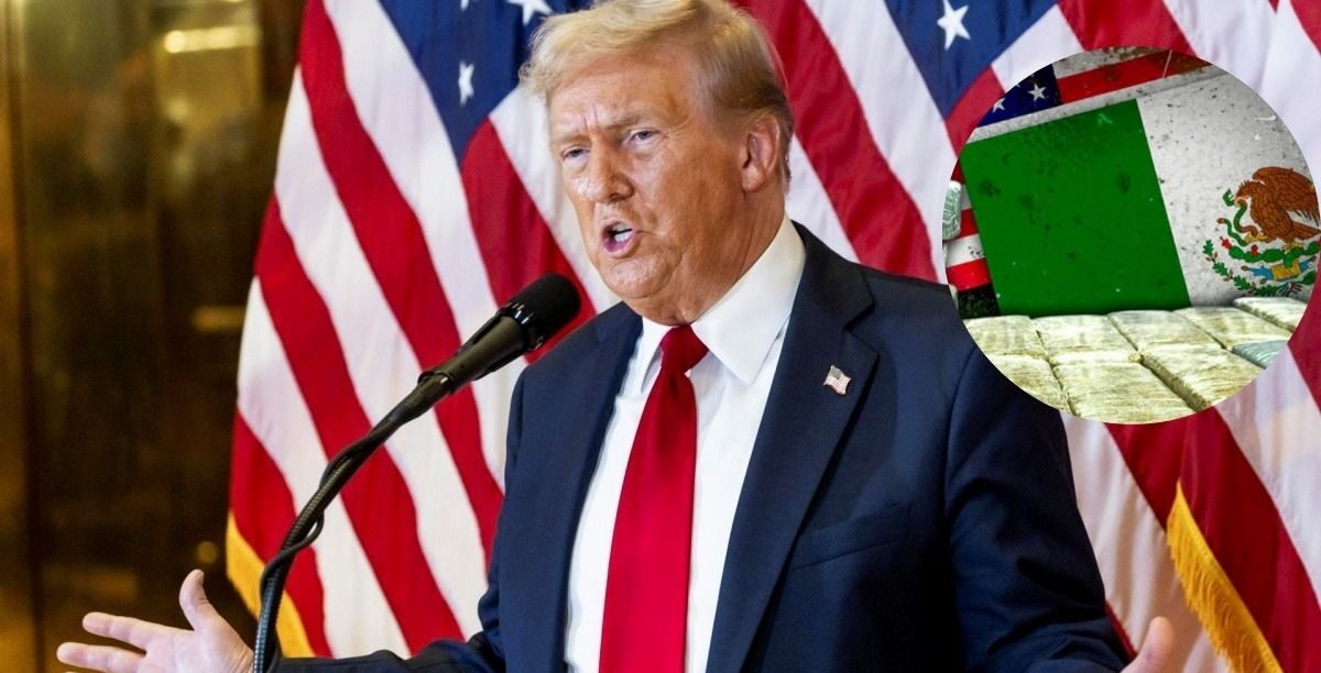 El presidente Donald Trump frente a un micrófono y de fondo la bandera de Estados Unidos y a un lado la bandera de México y un bulto de droga
