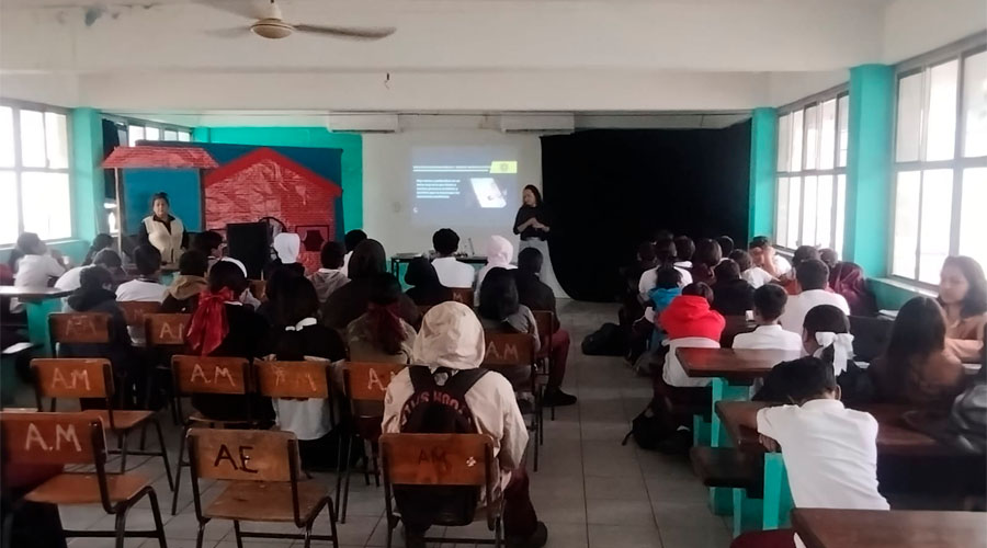 Escuinapa refuerza la prevención contra extorsiones en escuelas