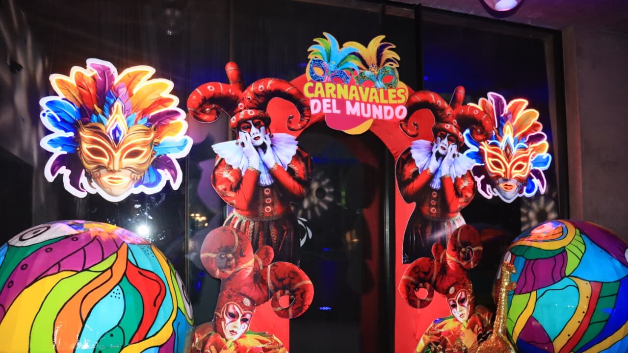 Experiencia temática Carnavales del Mundo Acuario Mazatlán