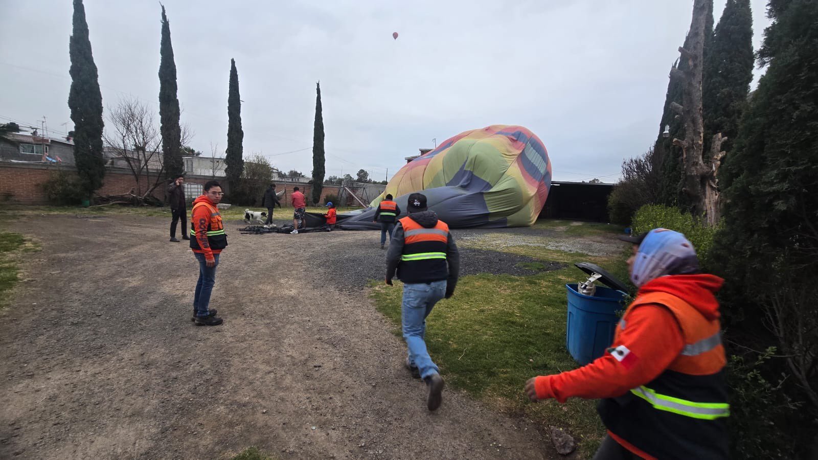 Tres globos aerostáticos aterrizan de emergencia en Edomex; Protección Civil descarta lesionados