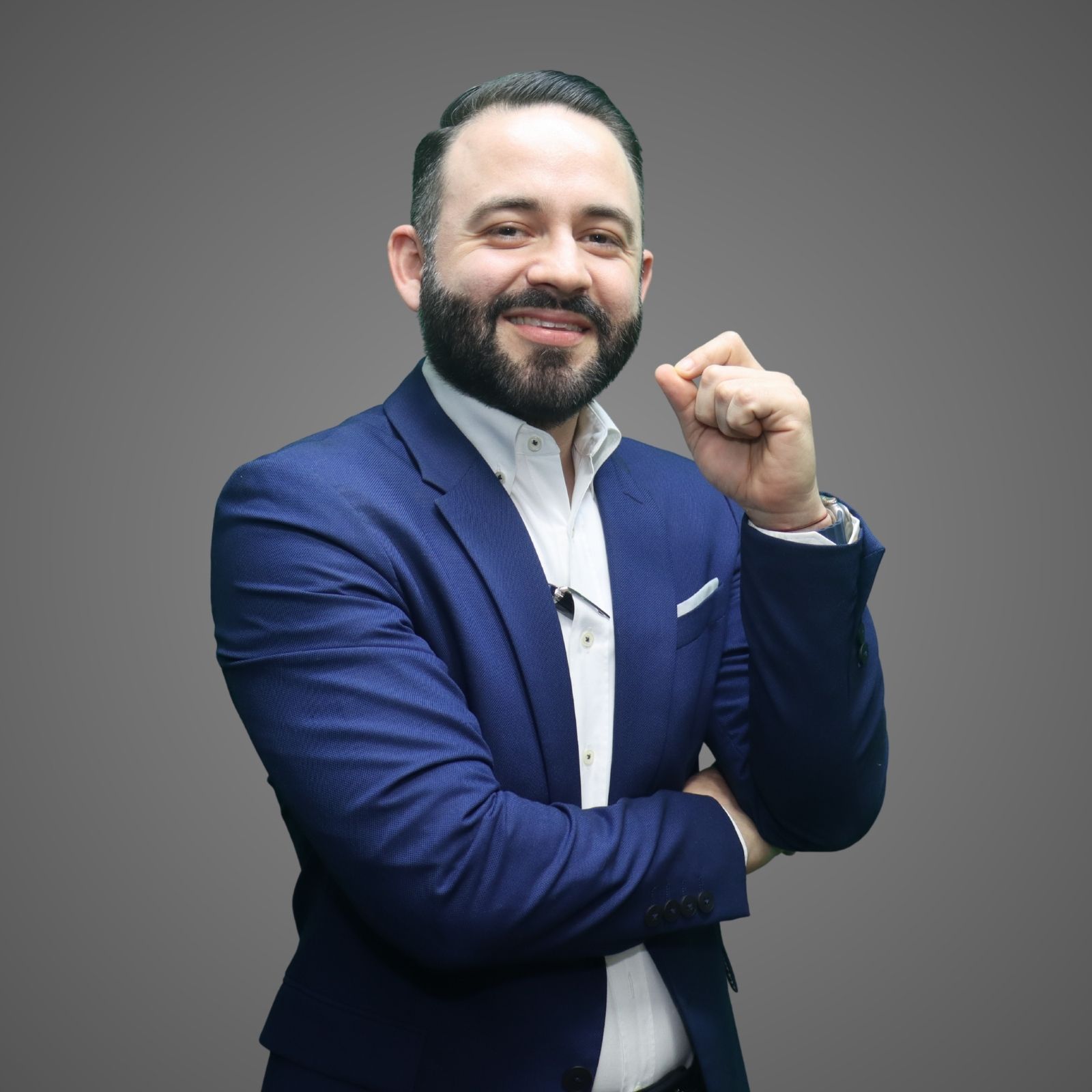 Fotografía de perfil de Israel Malacón