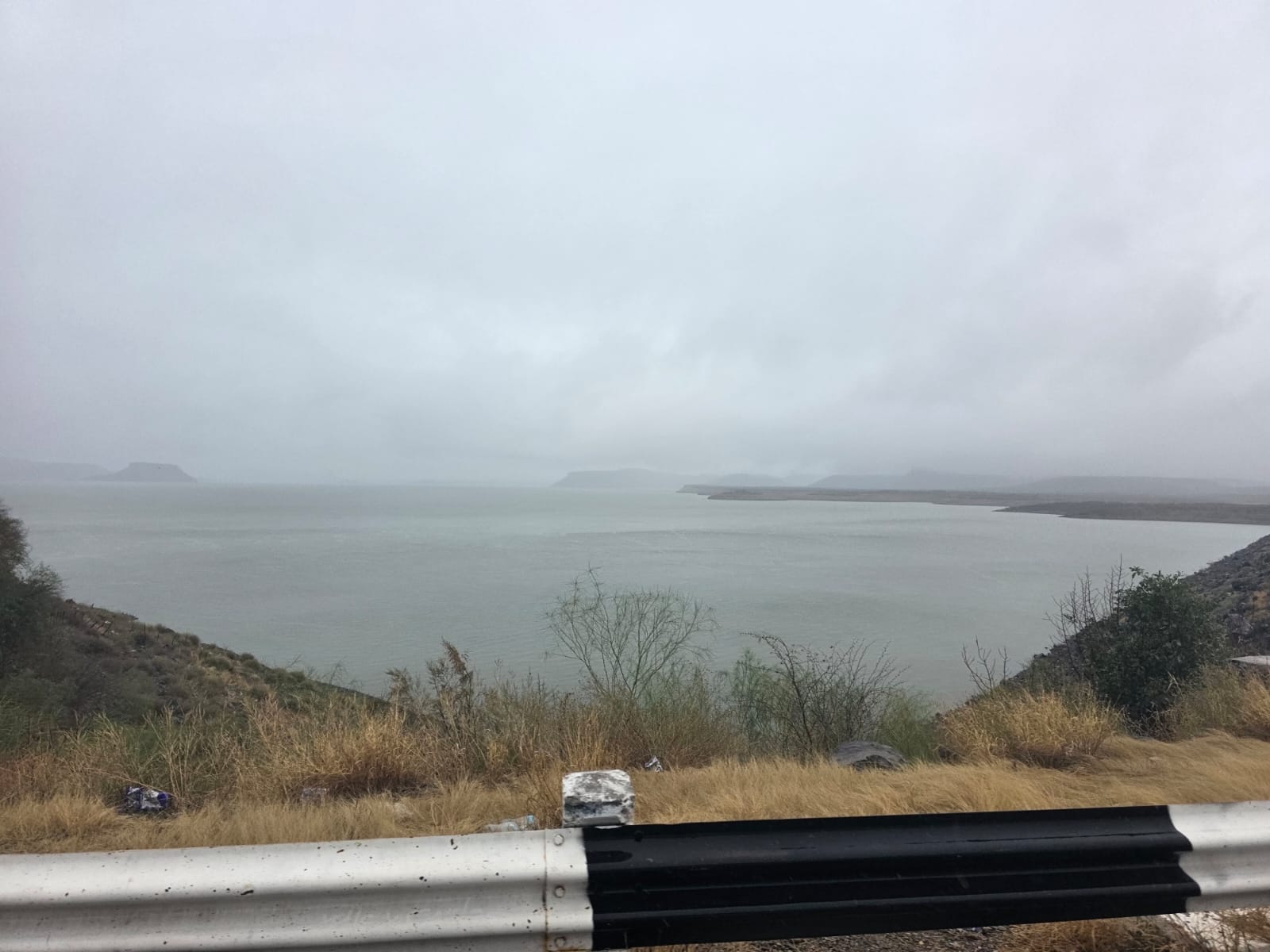 Clima lluvioso en El Fuerte.