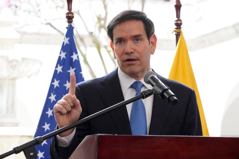 Marco Rubio expone plan de tres fases para Venezuela; prioriza estabilización y control económico