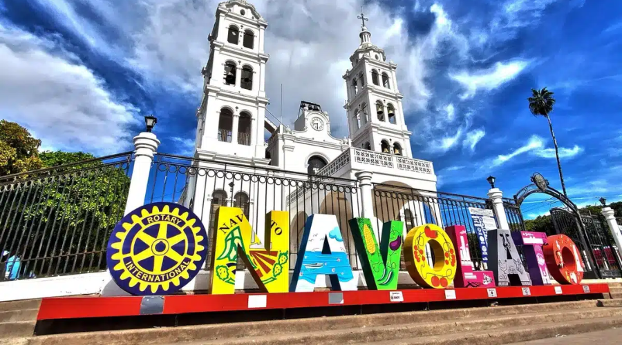 Templo y letras de Navolato