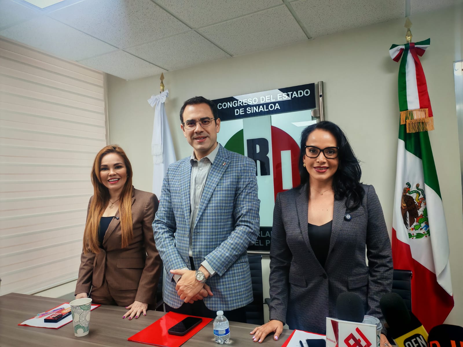 PRI presenta iniciativa para garantizar financiamiento a Mipymes