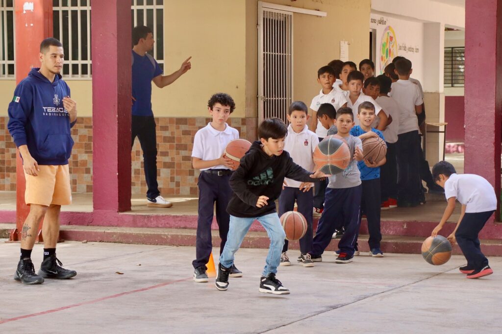 Programa Basquetbol en tu Escuela, en Badiraguato