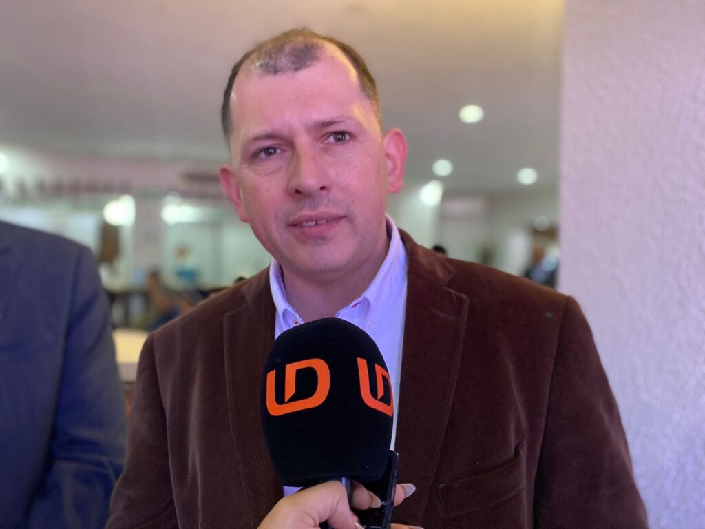 Robespierre Lizárraga Otero