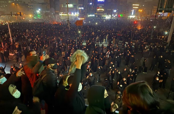 Al menos 192 personas han muerto a manos del régimen durante protestas en Irán, advierte ONG