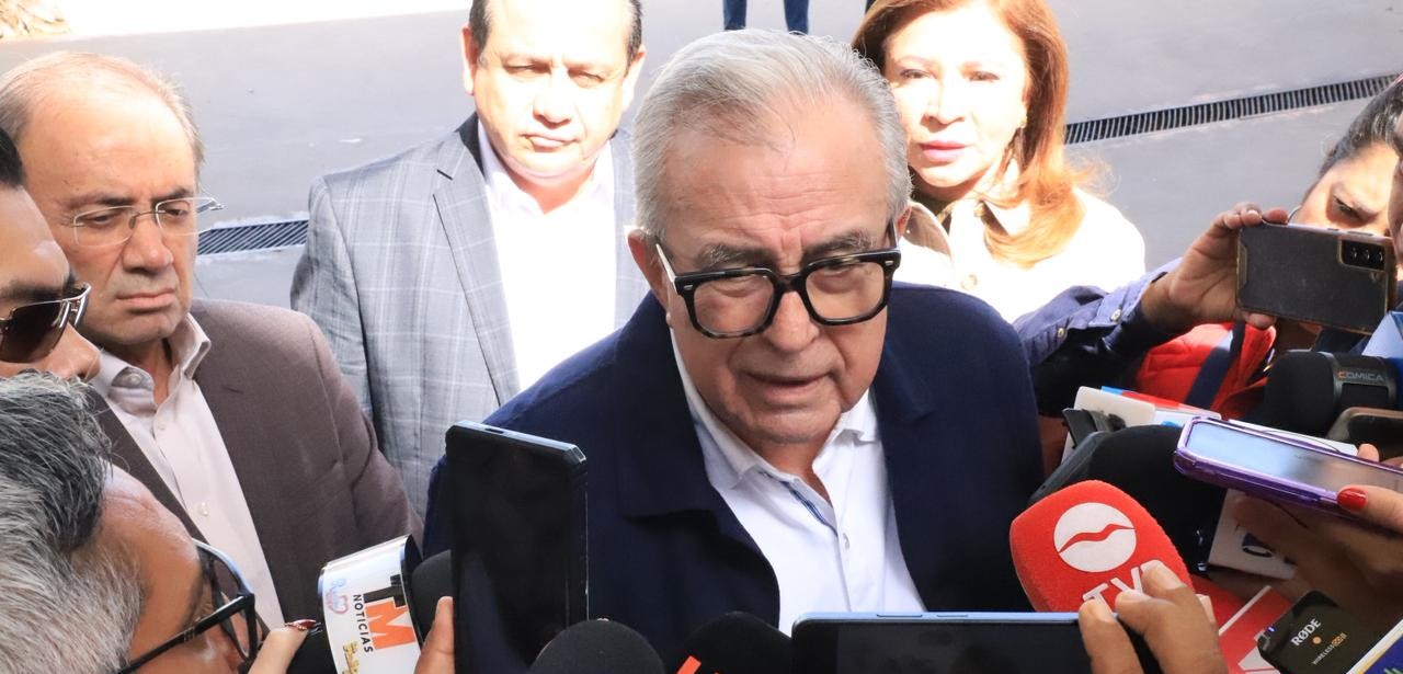 Confirma Rocha Moya ajustes en su gabinete