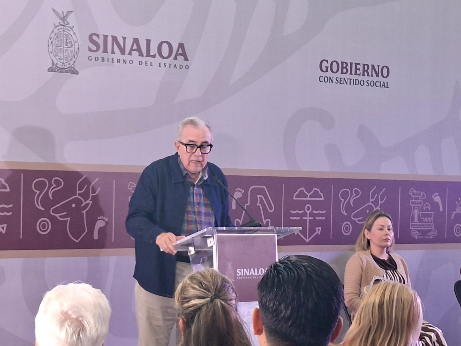 “Que me toquen La Canelera”, pidió Rubén Rocha Moya para apoyar los carnavales