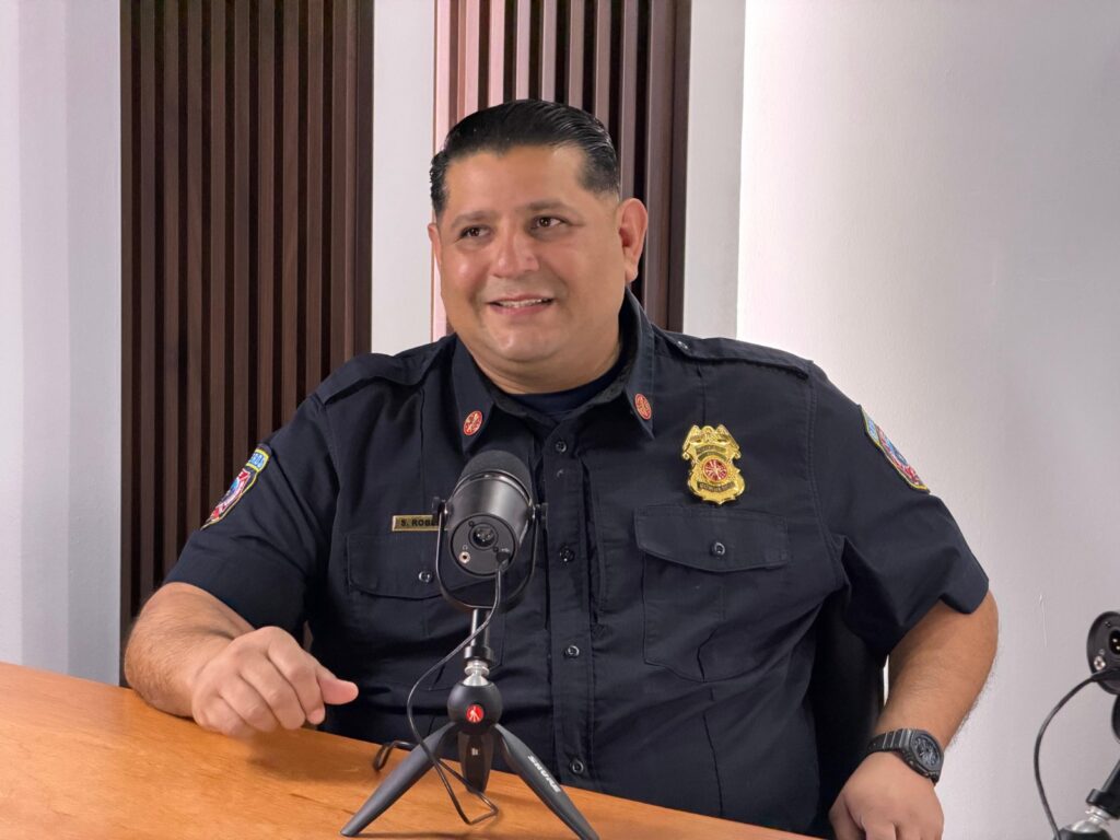 Saúl Alfredo Robles Chávez, comandante de Bomberos en Mazatlán