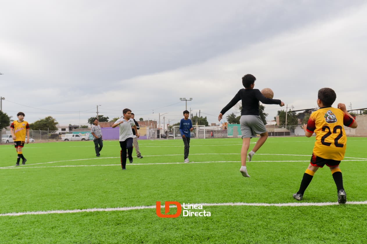 Sedatu y Ahome inauguran parque lineal y cancha en Los Mochis