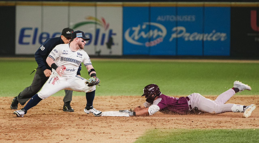 Tomateros de Culiacán vence a Algodoneros de Guasave