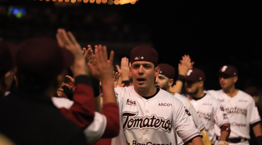 Tomateros de Culiacán celebra triunfo sobre Cañeros de Los Mochis