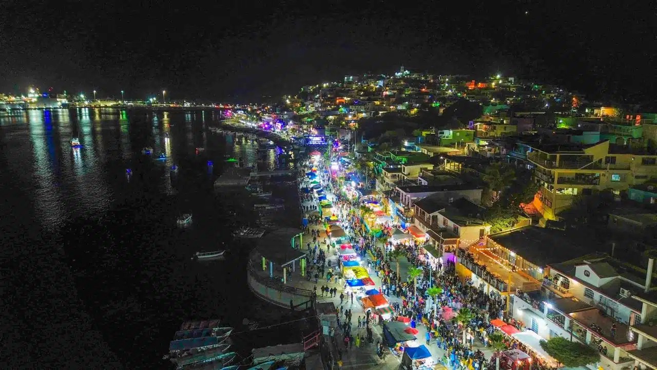Así lució el puerto de Topolobampo en la realización del carnaval 2025