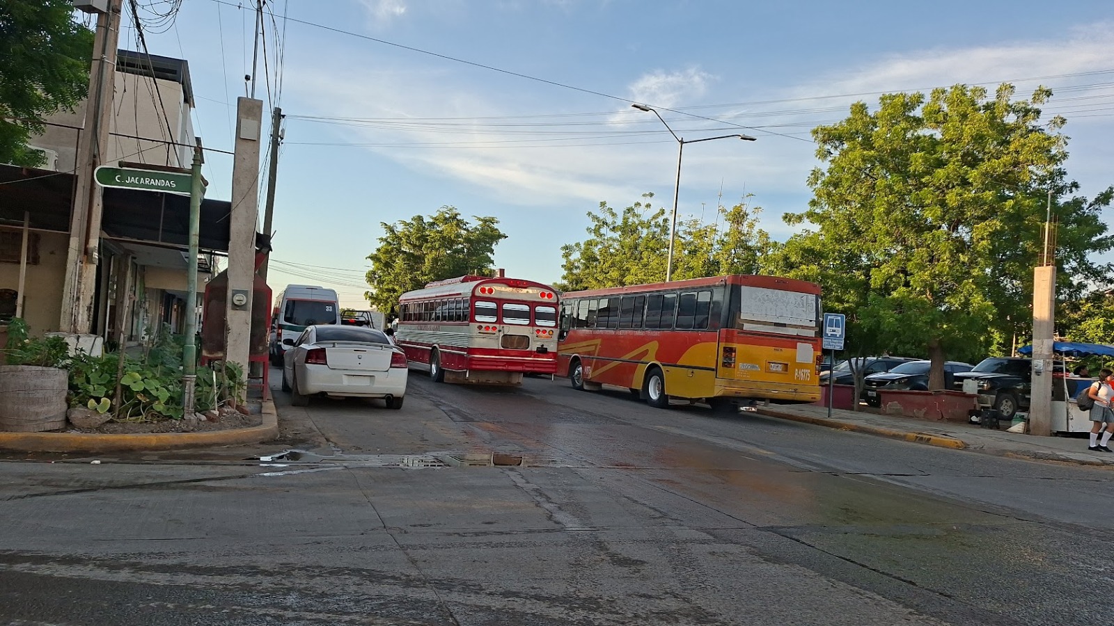 Camiones en la vía