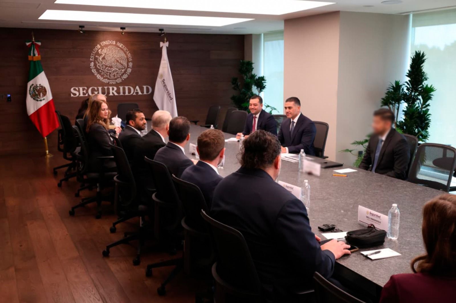 México y EU refuerzan cooperación en seguridad con reunión entre SSPC, FGR y FBI