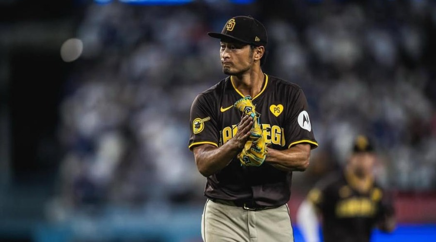 Yu Darvish en el equipo de beisbol Padres de San Diego