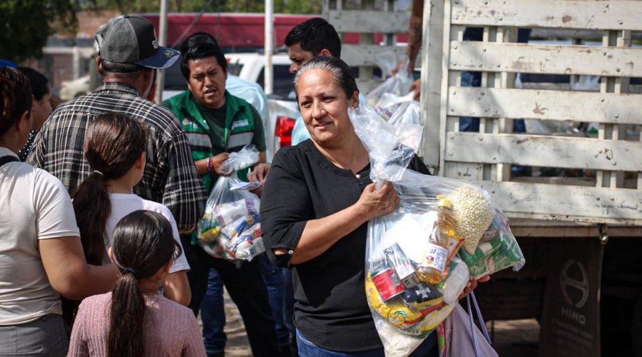 DIF Culiacán entrega despensas a familias
