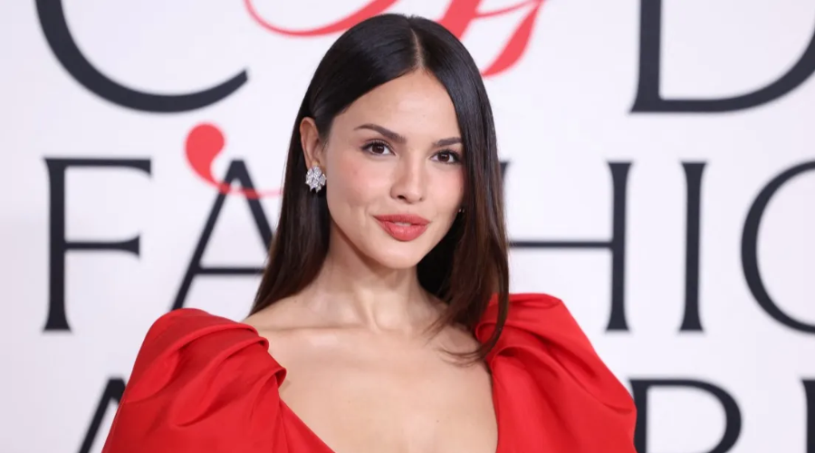 Eiza González.