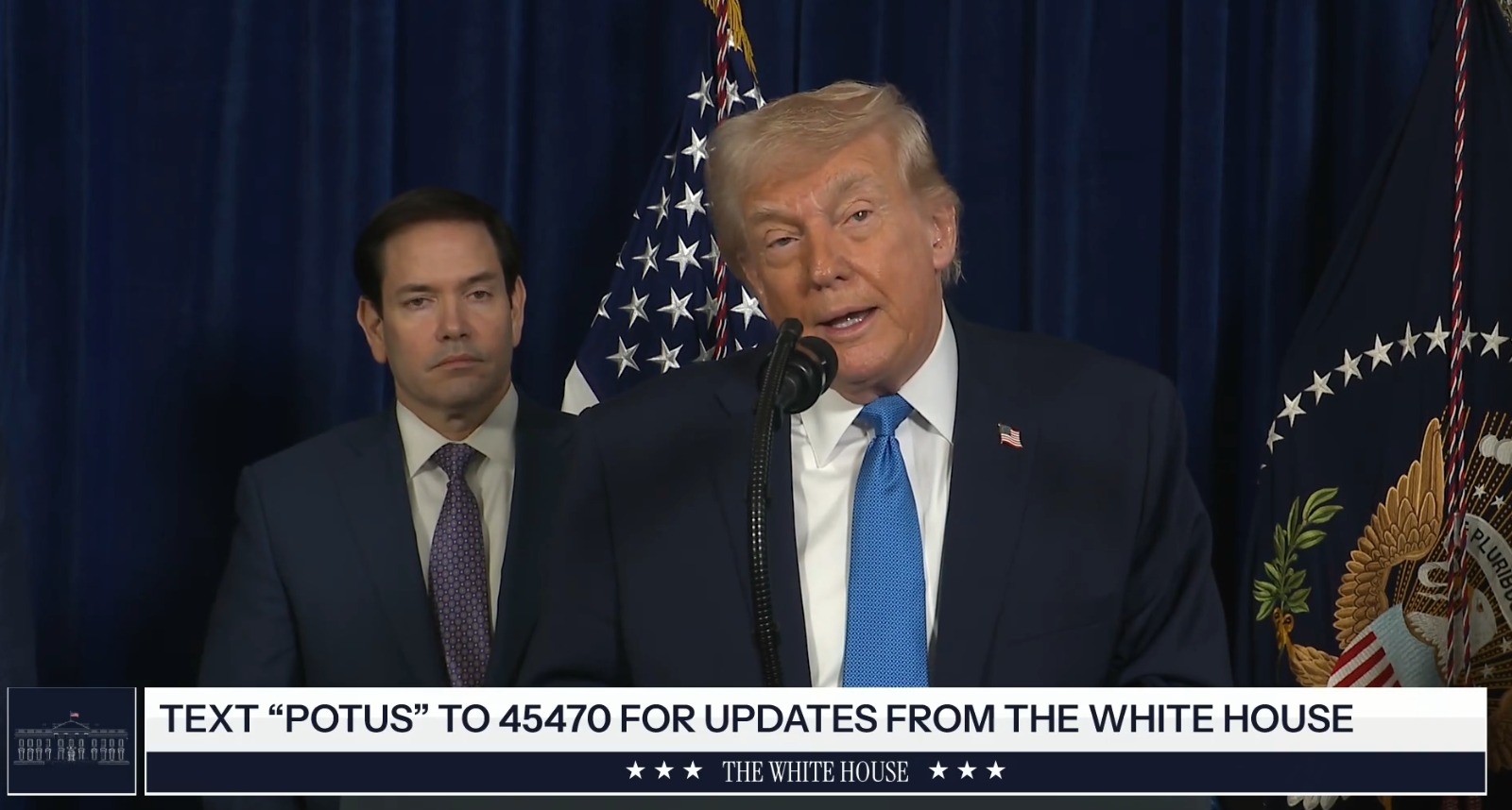 Donald Trump durante su conferencia