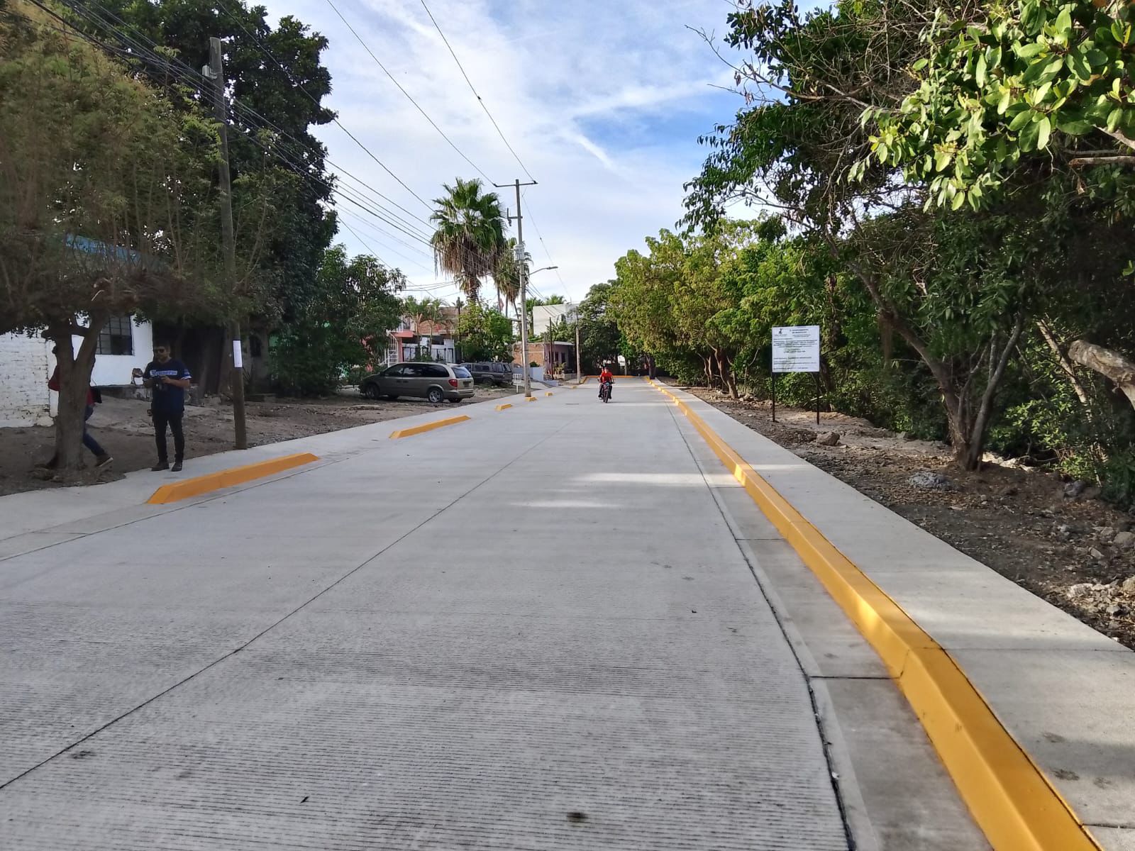 Entrega de pavimentación en la colonia Tierra y Libertad.